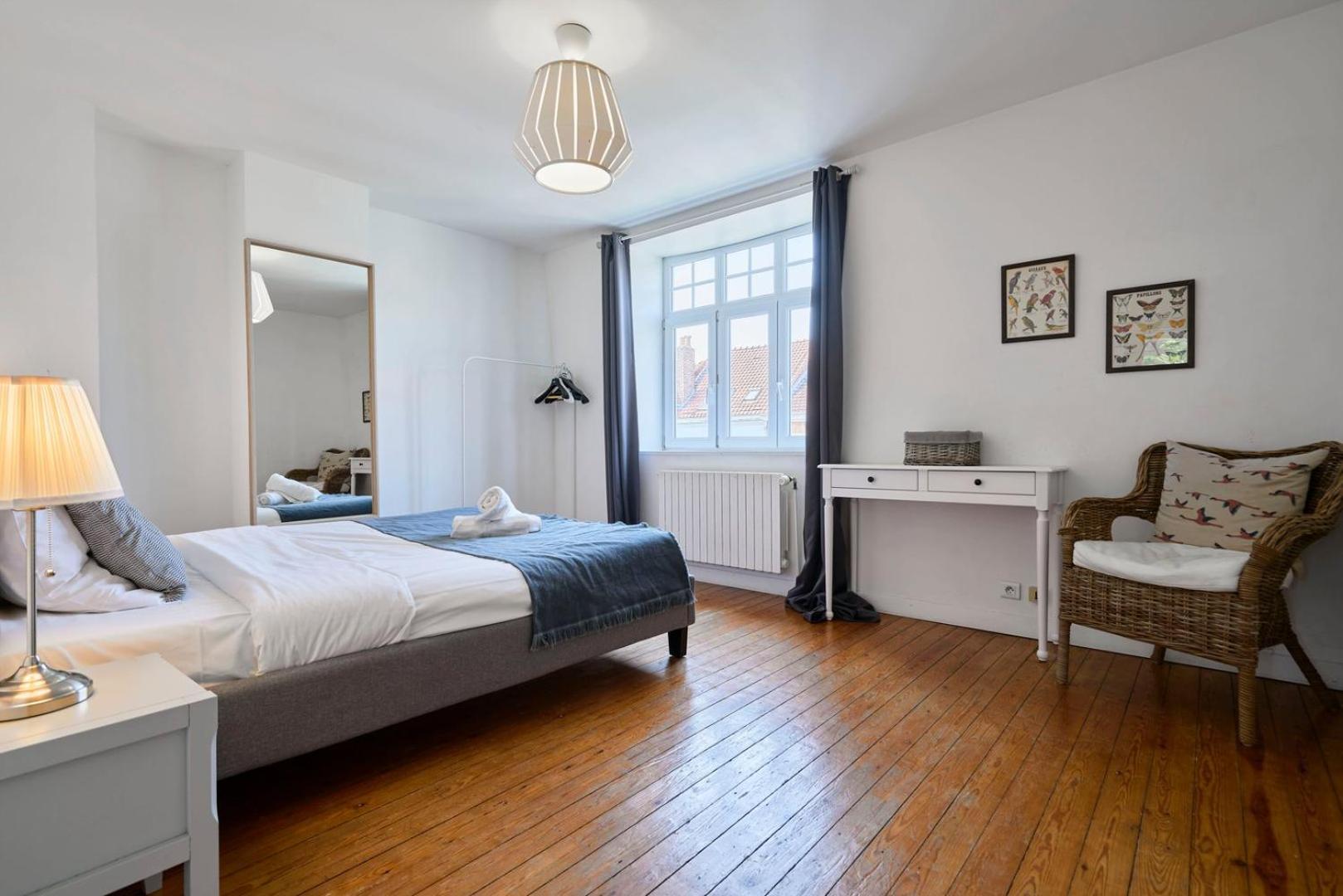 Beautiful 1900 House Full Equipped, 4Bdrm+ Garden! Daire Lambersart Dış mekan fotoğraf